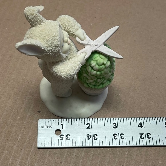 Vintage Dept. 56 Snowbunnies Just A Little Off The Top Set Hedge Trimming No Box - Picture 7 of 16